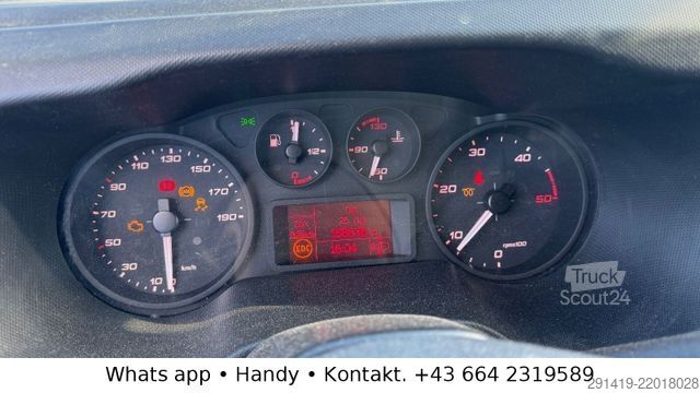 Plachtová dodávka IVECO Daily 50C35 Doka Pritsche Plane Bj 2017