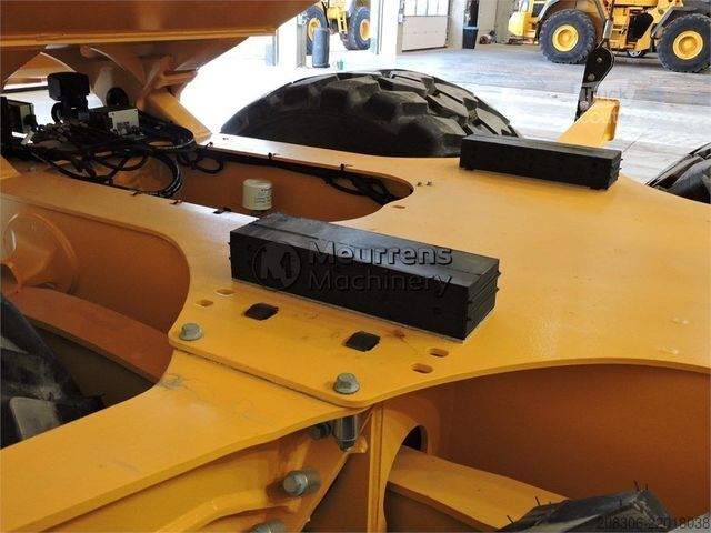 Sonstige VOLVO A30J