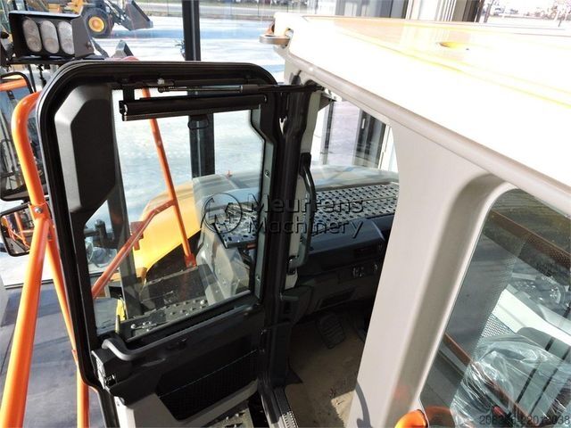 Sonstige VOLVO A30J