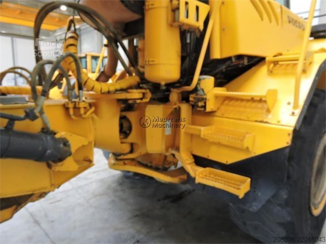 Sonstige VOLVO A25D