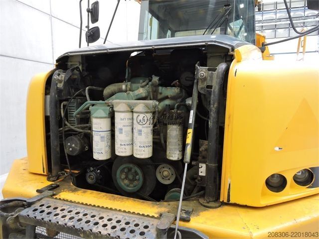 Sonstige VOLVO A25D