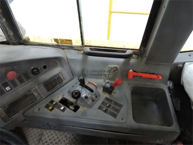 Sonstige VOLVO A25D