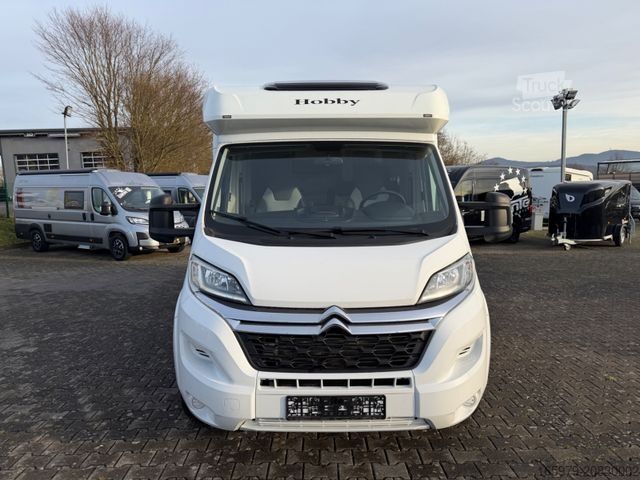 Halvintegrerad husbil HOBBY Optima OnTour T65 FL