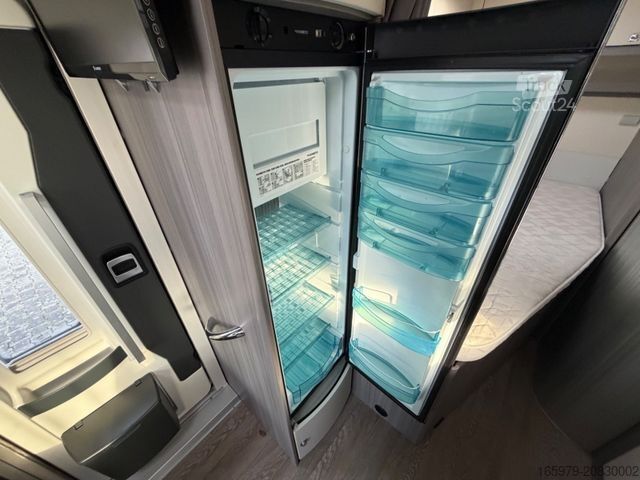 Halvintegrerad husbil HOBBY Optima OnTour T65 FL