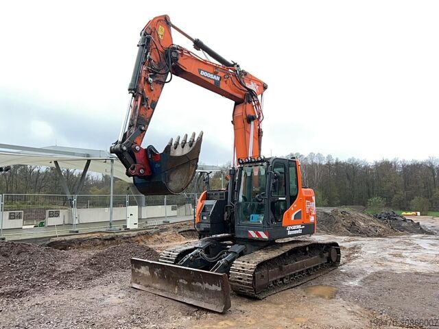 Tracked Excavator Doosan DX235LCR-5