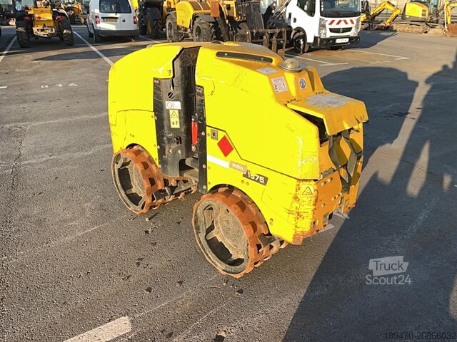 Rolo tandem Ammann ARR 1575 – Remote-Controlled Trench Roller Ideal for Soil Compaction