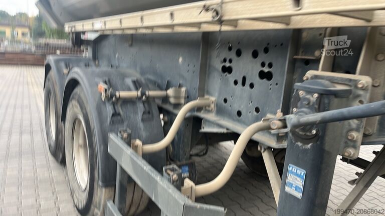 Sklápěcí přívěs Schmitz Cargobull SGF S2