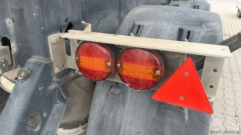 Sklápěcí přívěs Schmitz Cargobull SGF S2