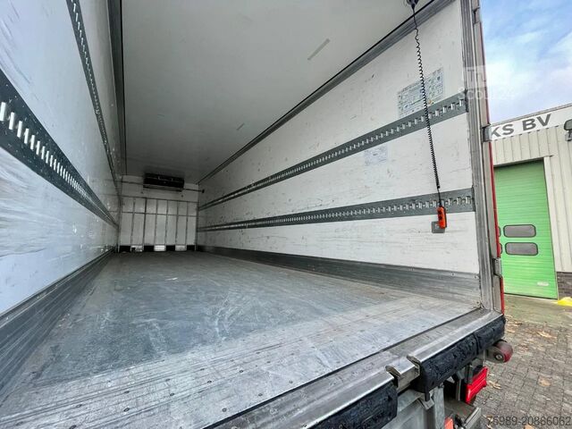 Hűtött/fagyasztott szállítás Renault T380 VF611M165MD003883, 6x2,  388567 km, 8.90 M...