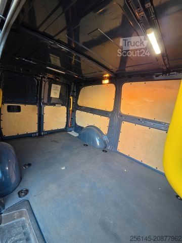 Minibuss MERCEDES-BENZ Vito Kasten 110  Kamera Tempom. Klima Tüv neu E6