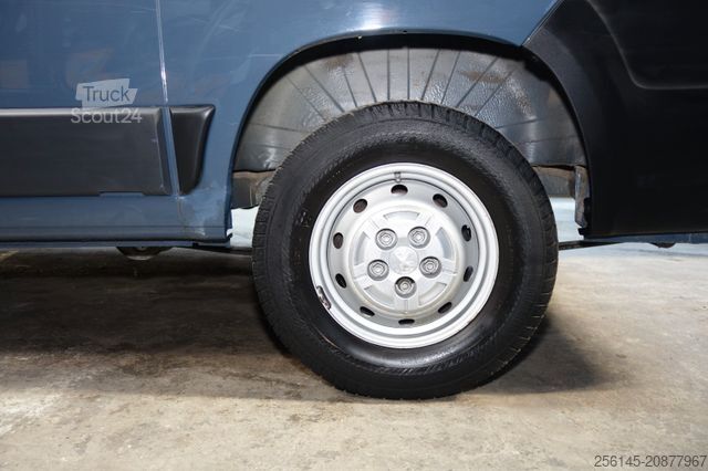 Furgoneta PEUGEOT Boxer Kasten L1 H1 Klima Kamera Tempo Tüv E6