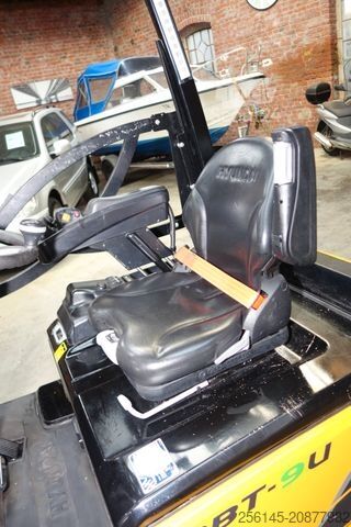 Front loader forklift HYUNDAI 18BT-9U UVV 4,25m Hubh 1680kg Ladegerät