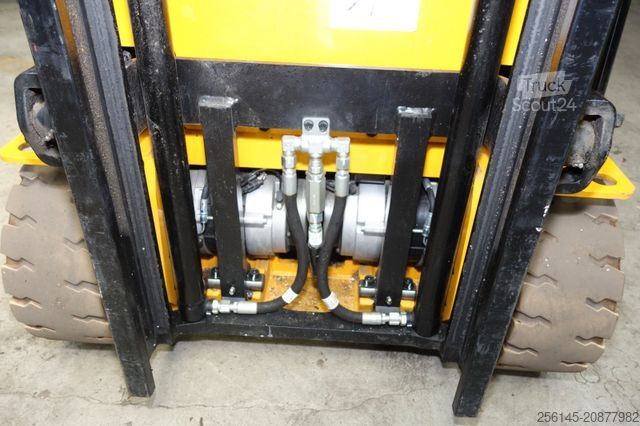 Front loader forklift HYUNDAI 18BT-9U UVV 4,25m Hubh 1680kg Ladegerät