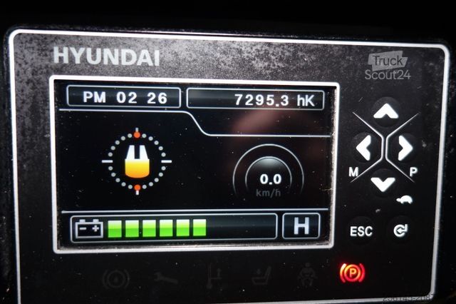 Front loader forklift HYUNDAI 18BT-9U UVV 4,25m Hubh 1680kg Ladegerät