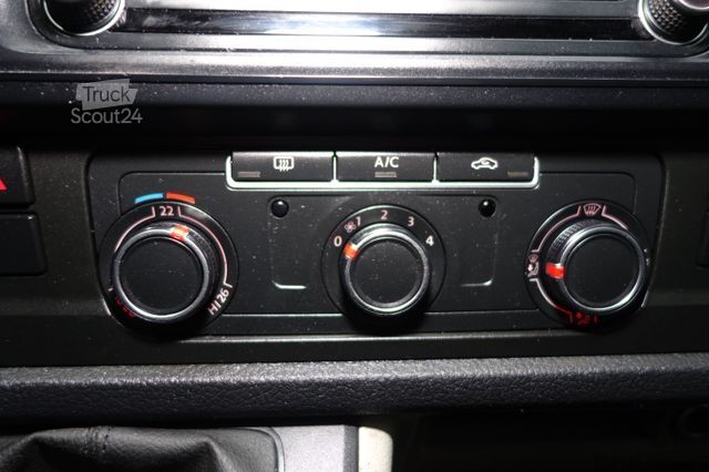 Kleinbus VOLKSWAGEN T6 4x4 L1H1 Standheizung Sortimo AHK Klima Navi