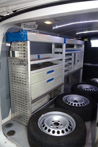 Kleinbus VOLKSWAGEN T6 4x4 L1H1 Standheizung Sortimo AHK Klima Navi