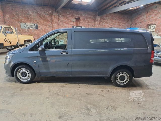 Furgoneta MERCEDES-BENZ Vito Kasten 110  Kamera Tempom. Klima Tüv neu E6
