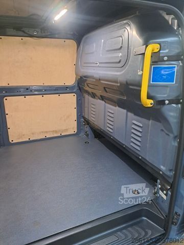 Furgoneta MERCEDES-BENZ Vito Kasten 110  Kamera Tempom. Klima Tüv neu E6