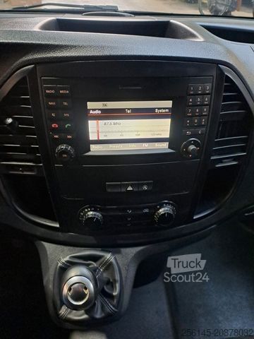 Minibuss MERCEDES-BENZ Vito Kasten 110 Kamera Tempom. Klima Tüv neu E6