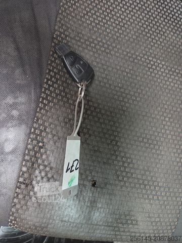 Minibuss MERCEDES-BENZ Sprinter DoKa 3 S Kipper 515 CDI AHK  7 Sitze