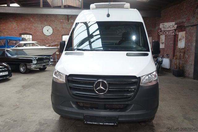 Furgoneta frigorífica MERCEDES-BENZ Sprinter Tiefkühler -25 C°RWD 317 Tüv Neu Klima