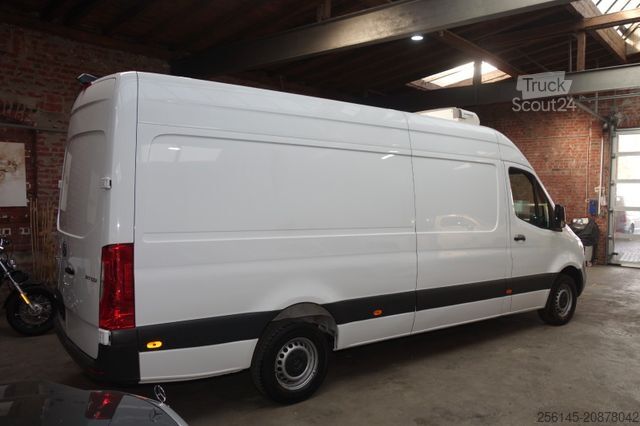 Furgoneta frigorífica MERCEDES-BENZ Sprinter Tiefkühler -25 C°RWD 317 Tüv Neu Klima
