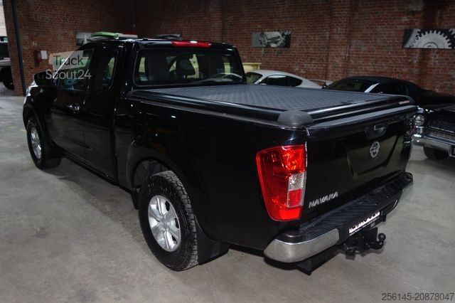 Pick-up NISSAN Navara NP300 Acenta King Cab 4x4 TüvServiceNeu