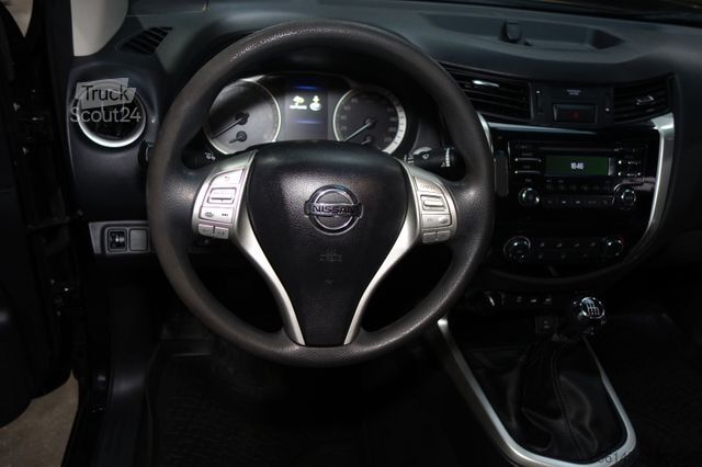 Pick-up NISSAN Navara NP300 Acenta King Cab 4x4 TüvServiceNeu