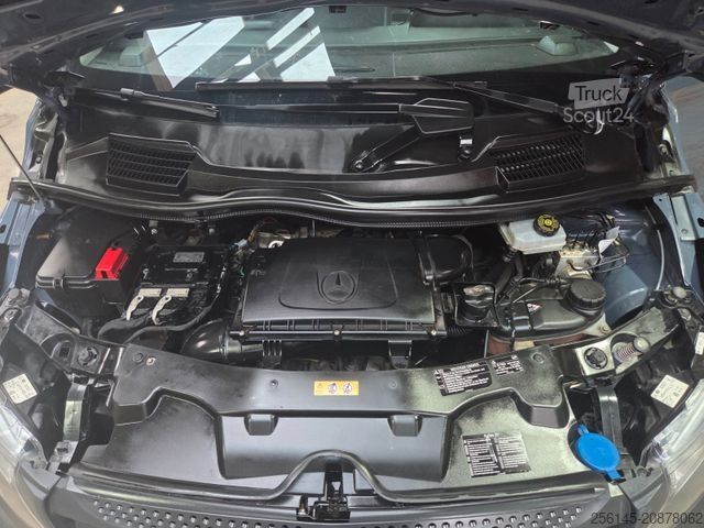 Furgoneta MERCEDES-BENZ Vito Kasten 110 Kamera Tempom. Klima Tüv neu E6