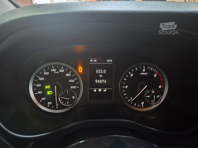 Furgoneta MERCEDES-BENZ Vito Kasten 110  Kamera Tempom. Klima Tüv neu E6