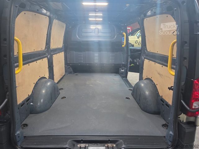 Furgoneta MERCEDES-BENZ Vito Kasten 110  Kamera Tempom. Klima Tüv neu E6