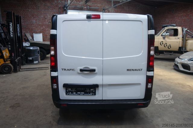 Minibús RENAULT Trafic Kasten L1H1 TüvNeu Scheckheft 1Hand Klima