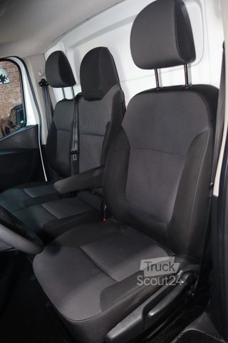 Minibús RENAULT Trafic Kasten L1H1 TüvNeu Scheckheft 1Hand Klima