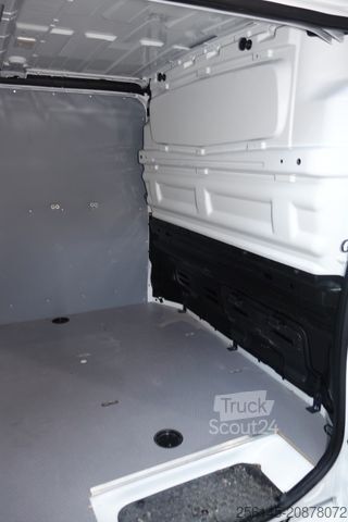 Minibús RENAULT Trafic Kasten L1H1 TüvNeu Scheckheft 1Hand Klima