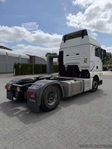 τυπική μονάδα τράκτορα MAN TGX 18 440 XLX