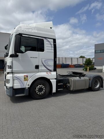 τυπική μονάδα τράκτορα MAN TGX 18 440 XLX