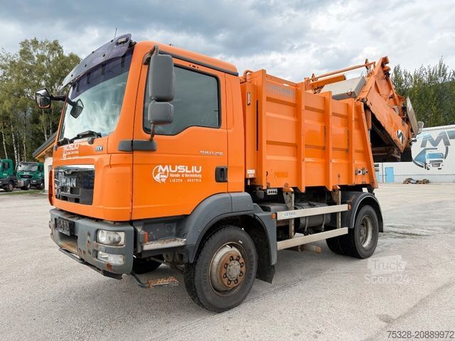 Camion à ordures MAN TGM 15.250 4X4 BL Müllpresse