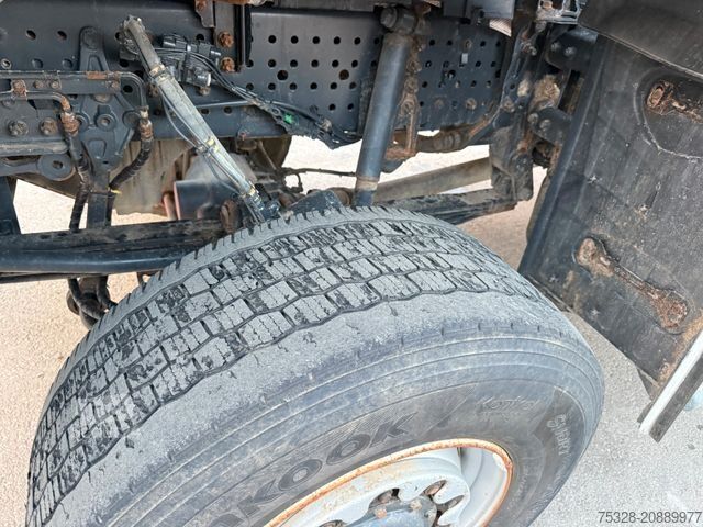 Autocamion pentru transport bușteni MERCEDES-BENZ Arocs MP5 3353 6X6 BB Holztranspor Kran Penz 12Z