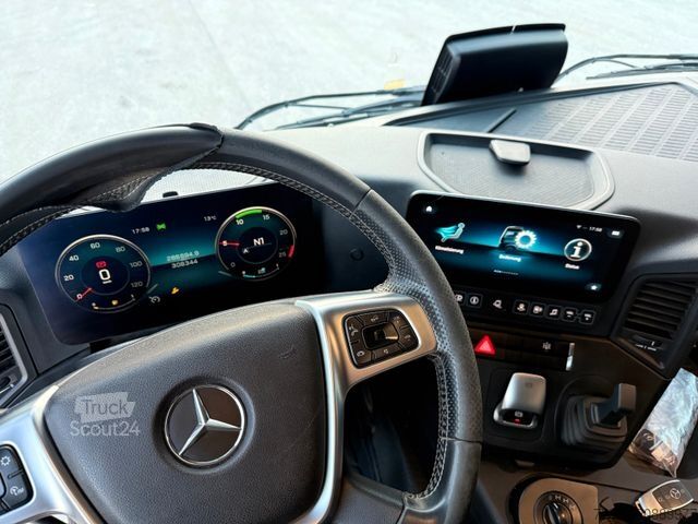 Autocamion pentru transport bușteni MERCEDES-BENZ Arocs MP5 3353 6X6 BB Holztranspor Kran Penz 12Z