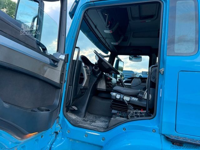 Tovornjak prekucnik MAN TGS 28.480 6X4/4 H Kipper Kran Palfinger PK26002