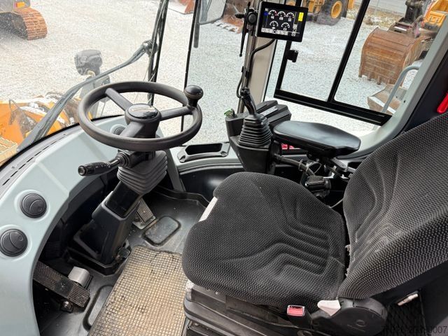 Tekerlekli yükleyici LIEBHERR L 566 Xpower 4,2m3 Schaufel Joystick Lenkun Top