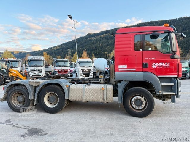 Standardowy ciągnik siodłowy MAN TGS 33.480 6x4 BB Schalter Retarder Wechsel hydr