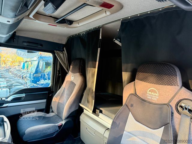 Standardowy ciągnik siodłowy MAN TGS 18.470 4X4 H Pritarder + Auflieger Schwarzmü