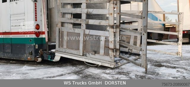 Remorque de transport de chevaux MENKE-JANZEN Tandem 3 Achsen 2 Stock Eigenes Aggregat