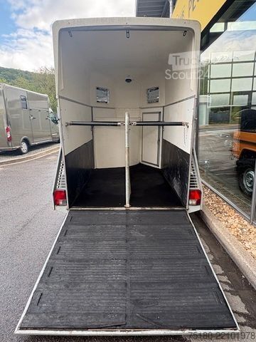 Paardentransportaanhanger BÖCKMANN DUO Pferdeanhänger 2t. Sattelkammer