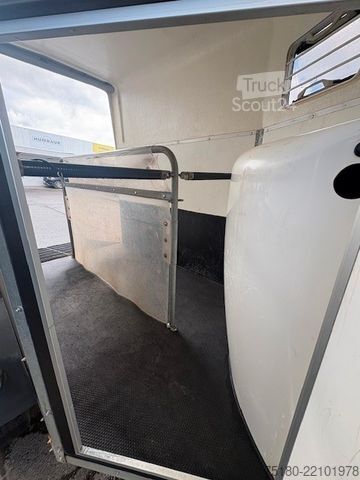 Paardentransportaanhanger BÖCKMANN DUO Pferdeanhänger 2t. Sattelkammer