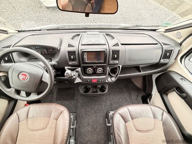 Halvintegreret autocamper MALIBU T 460 LE *d*