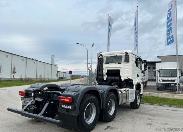 Φορτηγό βαρέως τύπου MAN TGS 33.510 BB 6x4 FG/RS 3,30m/59 to./NA/AHK/Neu