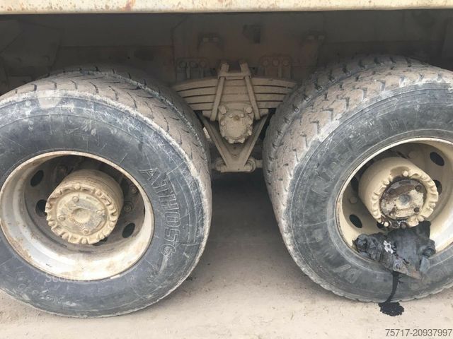 Саміоскид SCANIA 124 400,6x4,Stahlmulde,EURO2,Differnzial problem