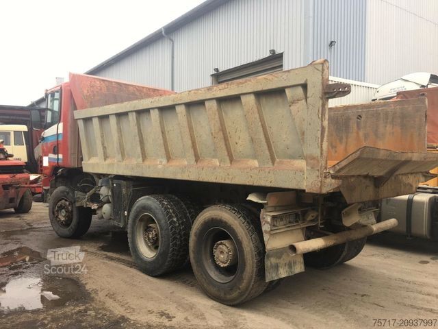 Саміоскид SCANIA 124 400,6x4,Stahlmulde,EURO2,Differnzial problem